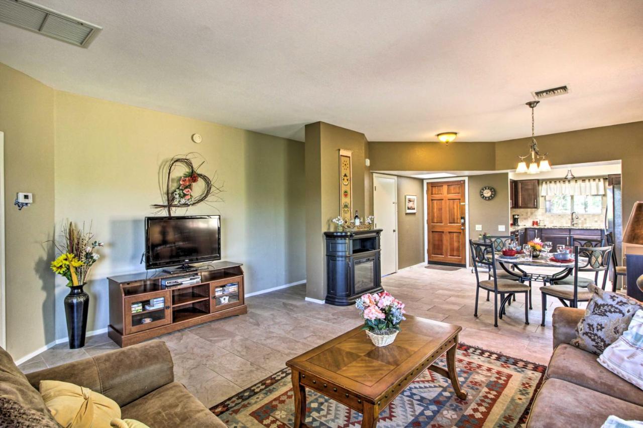 Relaxing Green Valley Townhome About 30 Mi To Tucson! Buitenkant foto
